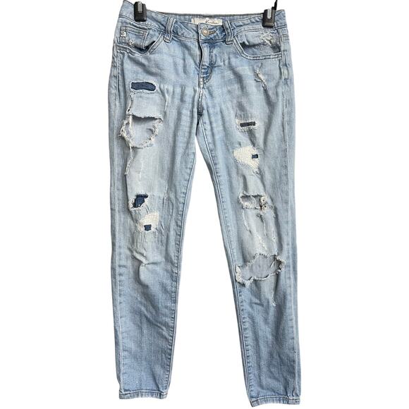 KanCan Jeans Womens Junior Size 3 Light Wash Blue Denim Low Rise Skinny Grunge - Picture 1 of 5